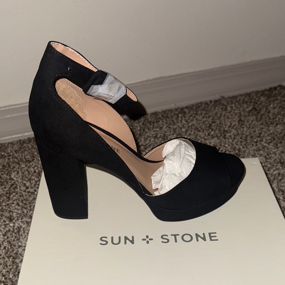 Sun + Stone Elegant Black Open-Toe Heels